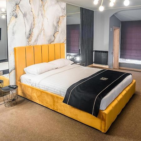 ויניצה Rich Boutique-Hotel מראה חיצוני תמונה
